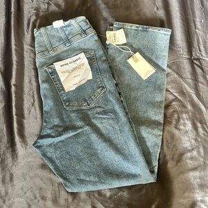 Good American women’s Mid Blue Straight Jeans